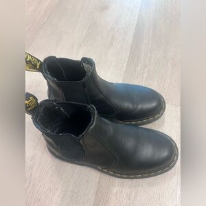 Dr. Martens 2976 Yellow Stitch Smooth Leather Chelsea Boots